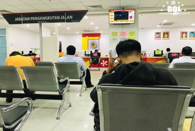 Pelaksanaan pusingan kerja dapat membendung kemerosotan prestasi, ketirisan dan penyalahgunaan kuasa. Gambar hiasan