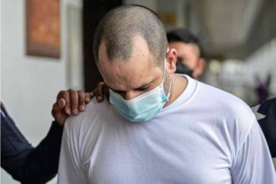 Avitan Shalom didakwa atas dua pertuduhan memiliki 200 butir peluru dan memperdagangkan enam senjata api. Gambar fail