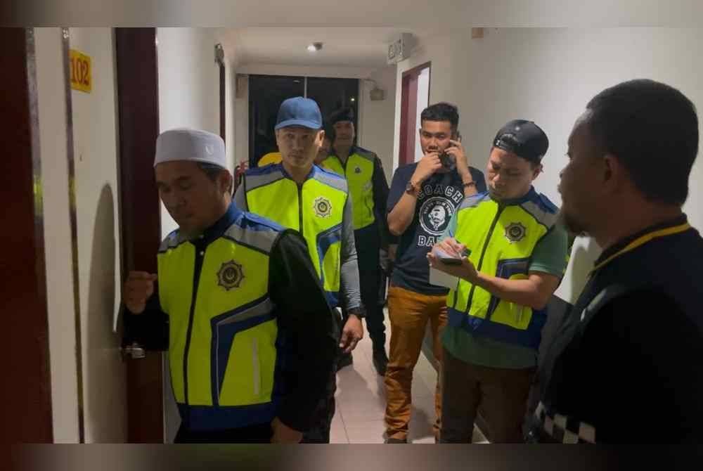 Pemeriksaan dijalankan oleh penguat kuasa JHEAINS dan polis di hotel bajet sekitar Lahad Datu.
