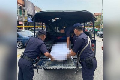 Mayat mangsa dibawa ke Hospital Shah Alam untuk dibedah siasat.