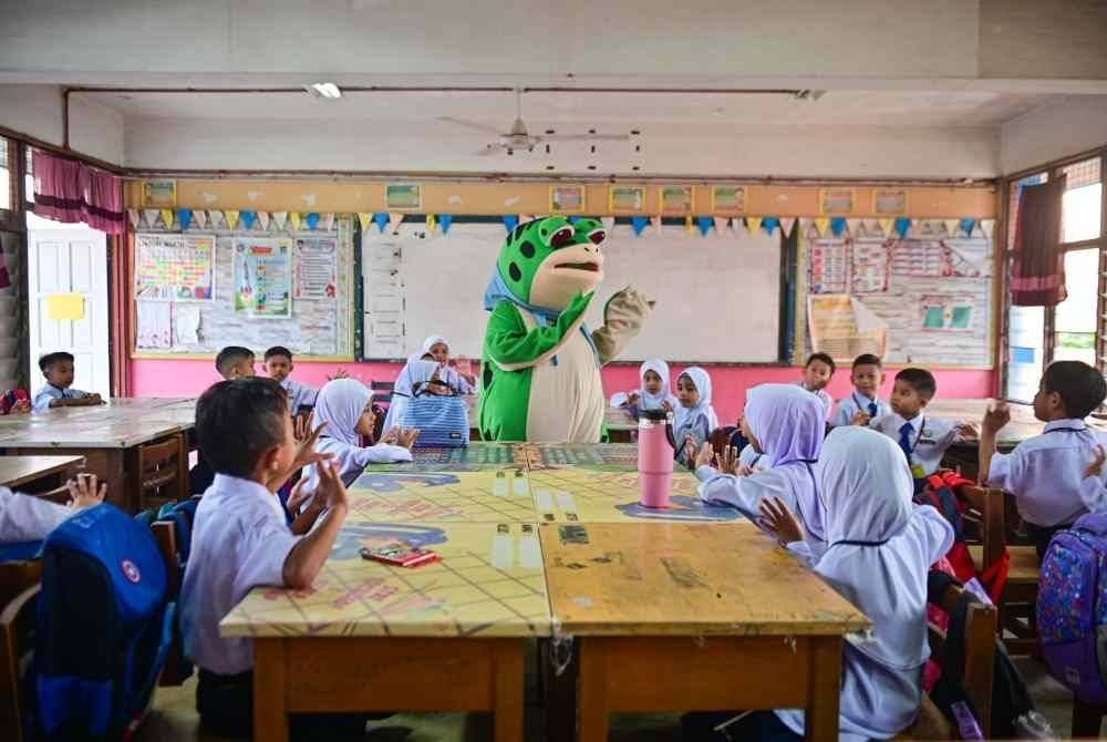 Hari pertama persekolahan di Sekolah Kebangsaan Bukit Sawa