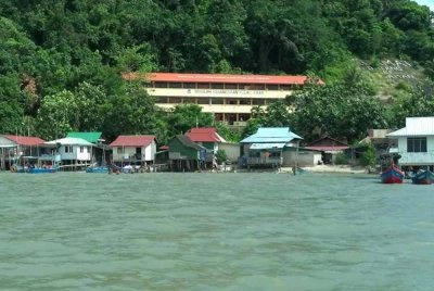 Sekolah Kebangsaan Pulau Aman.