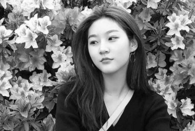 Pelakon yang terkenal dengan siri Netflix Bloodhounds, Kim Sae-ron, ditemui meninggal dunia di rumahnya pada 16 Februari.