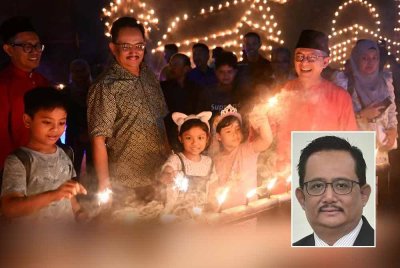 Program Pelita Raya 2025 yang dijadualkan berlangsung di Stadium Tertutup Gong Badak di Kuala Nerus akan diperluaskan kepada negara jiran terdekat seperti Singapura dan Thailand. Gambar kecil: Ahmad Ridzwan