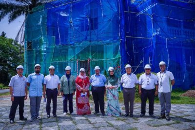 Dr Zaliha turun padang meninjau tapak pembangunan semula Carcosa Seri Negara sebagai sebahagian daripada Kuala Lumpur Creative and Cultural District (KLCCD).