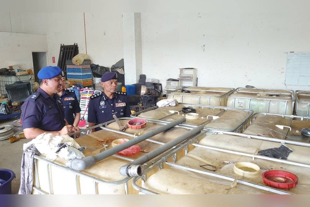 Stor penyimpanan diesel.