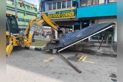 Operasi sitaan dan perobohan struktur haram yang dijalankan DBKL di sekitar ibu kota pada Selasa.