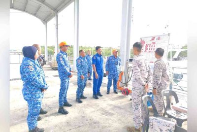 Maritim Malaysia Johor mengaktifkan Op Carilamat mengesan kru kapal warga India dikhuatiri lemas berhampiran Tanjung Bin, Pontian.