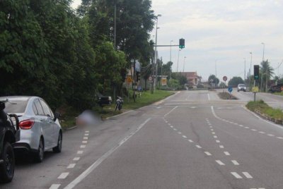 Warga emas maut dirempuh motosikal dalam kejadian pada Rabu.