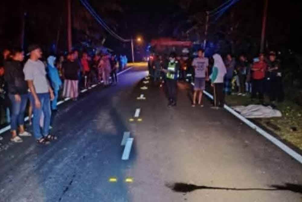 Seorang pelajar Tingkatan Satu maut selepas dipercayai dirempuh sebuah lori dalam kejadian di Jalan Kampung Melayu Raya, Pekan Nanas, Pontian pada Rabu. Foto: IPD Pontian