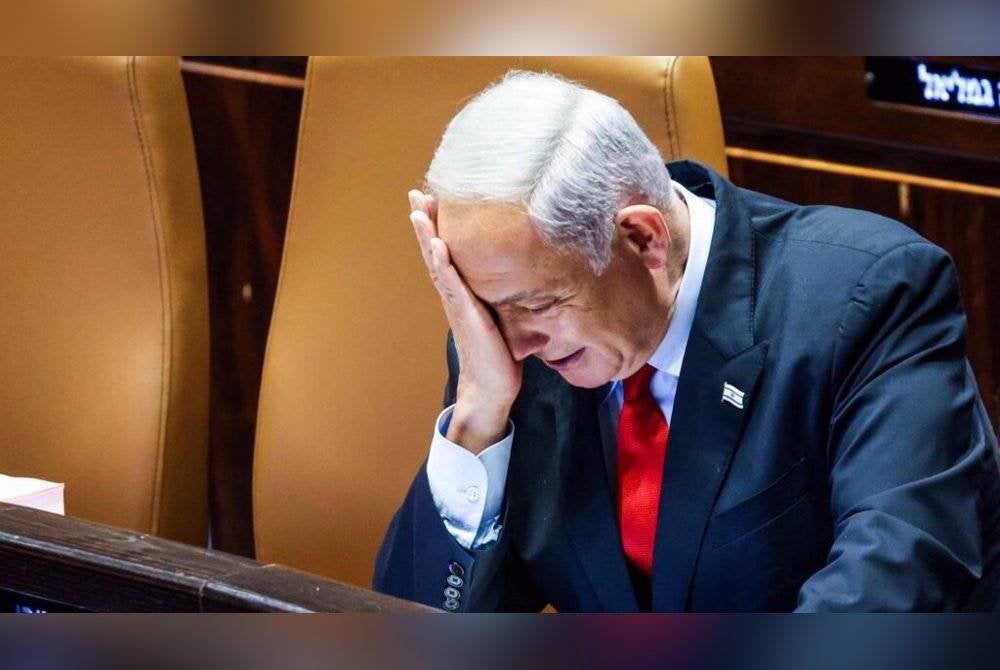 Wanita itu dengan berani menyiarkan mesej mengutuk puak penyokong Netanyahu.
Foto Agensi