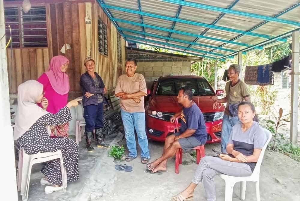 Penduduk di Kampung Orang Asli Guntur dan Chergun di sini mahu masyarakat hentikan spekulasi atau sumber tidak tepat berhubung penyakit kusta yang membabitkan perkampungan berkenaan.