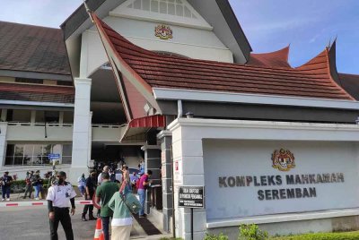 Seorang pekerja bebas dihadapkan ke Mahkamah Majistret pada Khamis atas pertuduhan menipu membabitkan nilai lebih RM200,000 bagi menyelesaikan kes melibatkan pekerja asing tahun lalu - Gambar hiasan