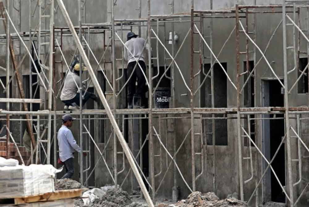 Produktiviti buruh meningkat 2.2 peratus tahun ke tahun kepada RM25,647 per pekerja pada suku keempat 2024 daripada RM25,101 per pekerja pada 2023. Gambar hiasan