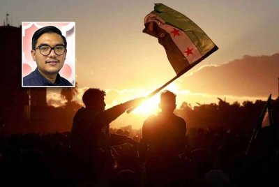 Malaysia disaran mengiktiraf kerajaan baharu Syria bagi memperkukuh diplomasi dan solidariti dunia Islam dalam menolak eksploitasi perbezaan mazhab atau 'sektarianisme' yang hanya melemahkan kerjasama politik serantau. Foto Reuters (Gambar kecil: Syahrir)