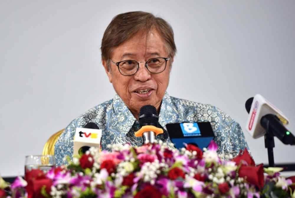 Abang Johari - Foto Bernama