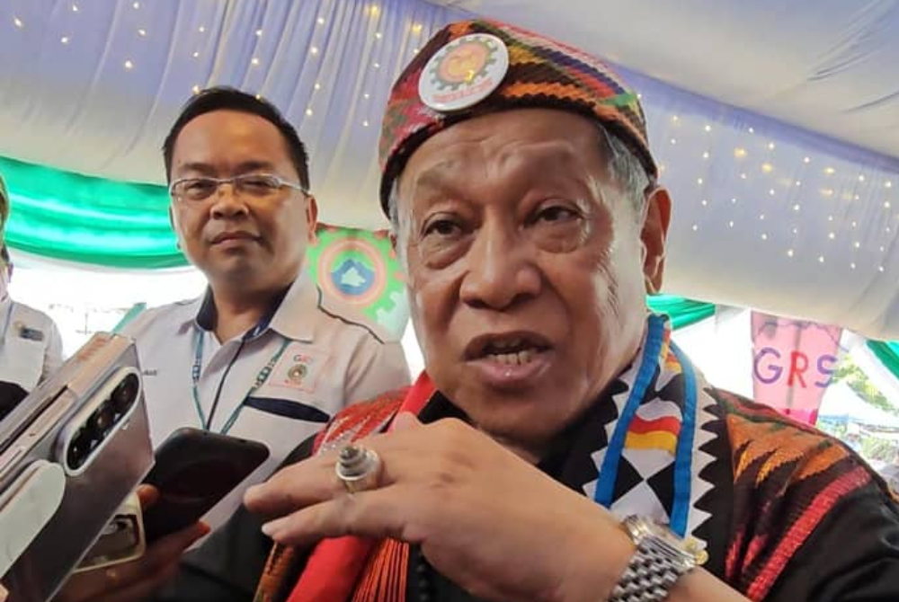 Pandikar ketika ditemui pemberita selepas menyempurnakan program Jelajah USNO Peduli Rakyat Zon 3 di dewan Kampung Warisan, Inanam, di sini, pada Sabtu.