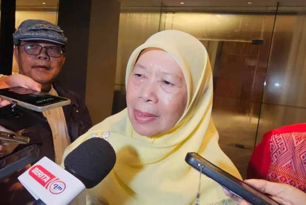 Azizah ketika ditemui pemberita selepas menghadiri Majlis Apresiasi Media di Kota Kinabalu.