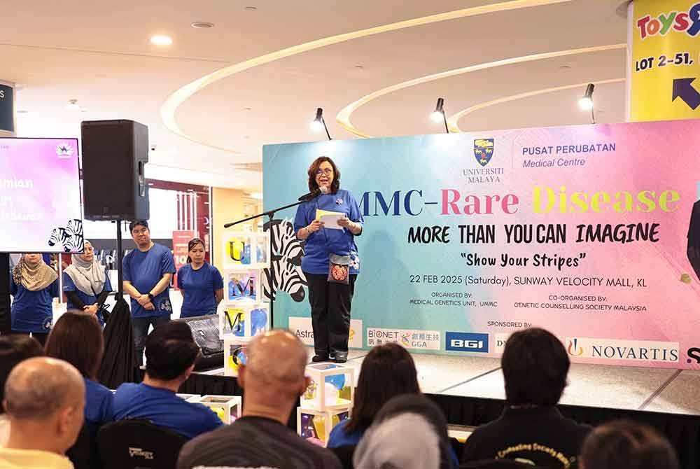 Dr Nazirah ketika menyampai ucapan perasmian Hari Penyakit Jarang Jumpa anjuran PPMU. - Foto Ihsan penganjur