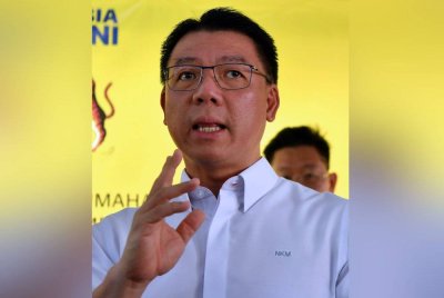 Nga Kor Ming bercakap kepada media pada Program Perasmian Taman Rekreasi Madani Woodlands II Bandar Baru Tambun hari ini. Foto Bernama