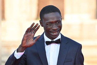 Khaby tiba untuk tayangan perdana filem 'Fast X', filem kesepuluh dalam Fast & Furious di monumen Colosseum, Rome. - AFP