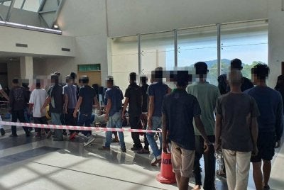 Kesemua individu termasuk tiga warga emas dan lima wanita ditahan mengikut Seksyen 3(1) (a) Akta Penagih Dadah (Rawatan dan Pemulihan) 1983 untuk tindakan lanjut.