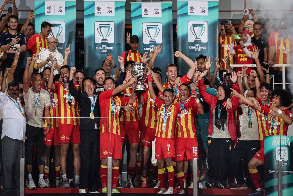 Selangor juara baharu Piala Cabaran selepas menewaskan PDRM dengan agregat 7-0 dalam perlawanan akhir di Stadium MBPJ pada Sabtu. Foto Bernama