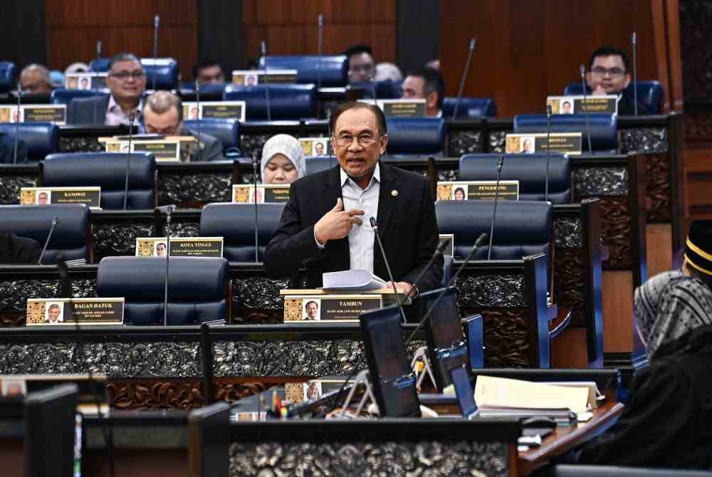 Anwar ketika sesi PMQT di Dewan Rakyat, pada Selasa.