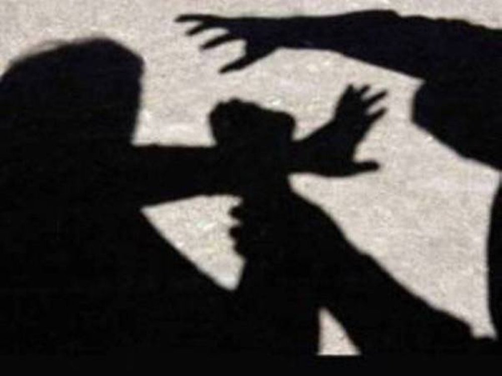 Tular seorang lelaki yang disyaki mencabul kanak-kanak perempuan dalam masjid di Batang Kali, pada Jumaat. Gambar hiasan