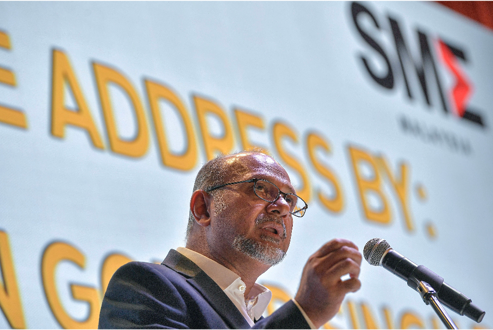 Gobind ketika berucap pada Siri Bicara Perniagaan PKS: 'Empowering AI in Finance and E-Invoicing' pada Selasa. Foto Bernama