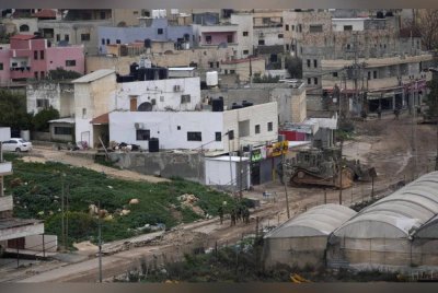 Zionis kini menduduki kem pelarian penduduk Palestin.