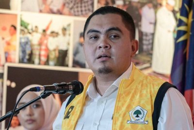 Datuk Dr Muhamad Akmal Saleh bercakap pada sidang media selepas lawatan Partai Golkar Indonesia (AMPG) di Menara Dato' Onn Kuala Lumpur pada Selasa. Foto Bernama