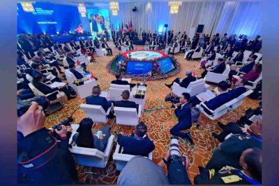 Mesyuarat Pemukiman ADMM selama dua hari menghimpunkan menteri-menteri pertahanan dan pegawai kanan dari kesemua 10 negara anggota ASEAN serta negara pemerhati, Timor-Leste.