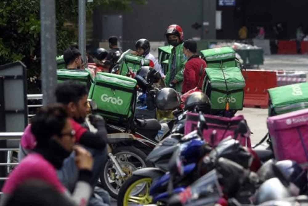 Lapan syarikat utama industri gig menggesa kerajaan memperhalusi draf RUU Pekerja Gig sebelum ia dibentangkan di Parlimen - Gambar hiasan