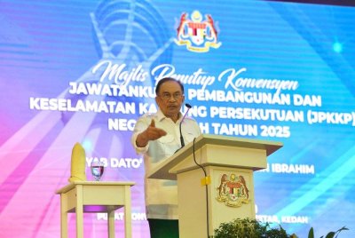 Anwar ketika berucap pada Konvensyen Jawatankuasa Pembangunan dan Keselamatan Kampung Persekutuan (JPKKP) Negeri Kedah 2025 pada Khamis.