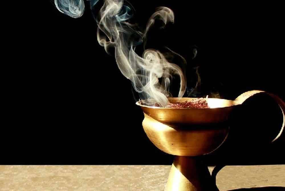 Tujuh bidang amalan diiktiraf KKM ketika ini meliputi perubatan tradisional Melayu, perubatan tradisional Cina, perubatan tradisional India, homeopati, kiropraktik, osteopati dan amalan pengubatan Islam.