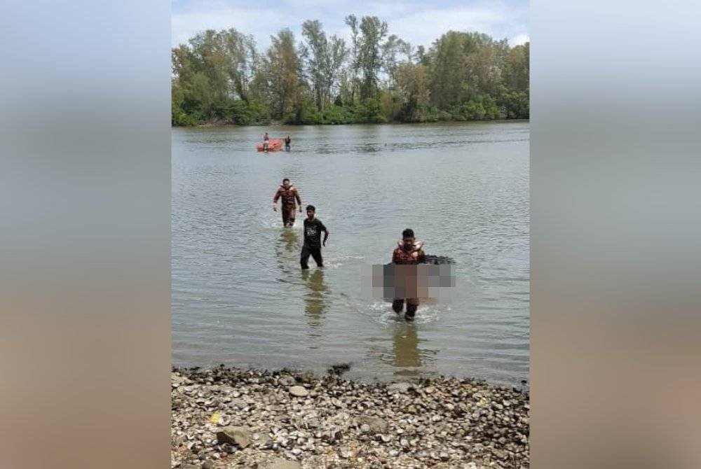 Seorang kanak-kanak lelaki berusia 12 tahun ditemukan lemas selepas dipercayai mandi di Sungai Tok Bali pada Jumaat.
