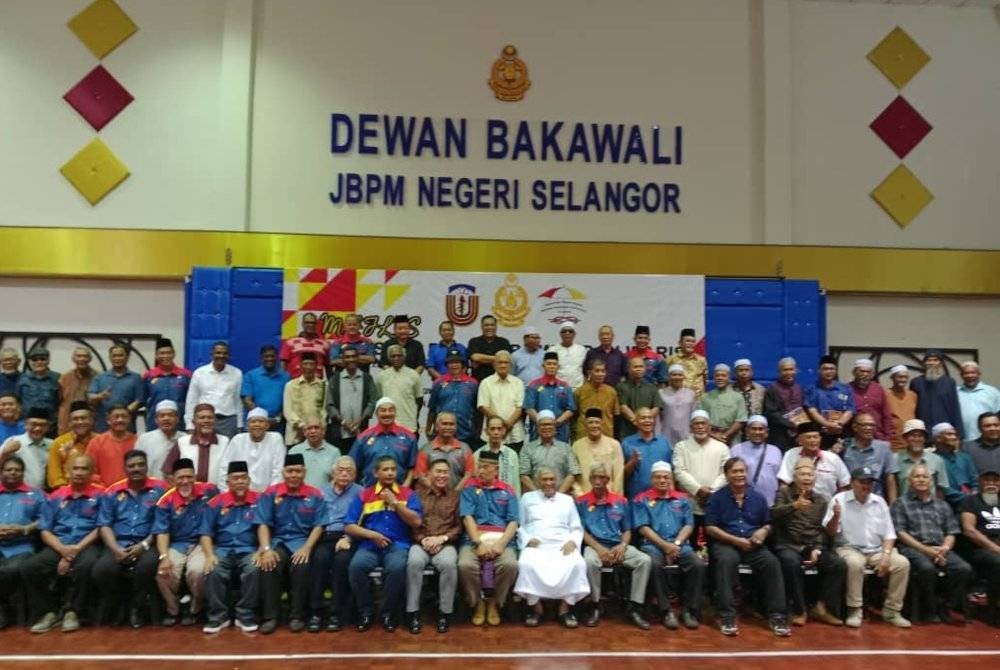 Lebih 400 pesara serta waris hadir dalam Majlis Apresiasi Pesara Bomba dan Waris di Ibu Pejabat JBPM Selangor pada Jumaat.