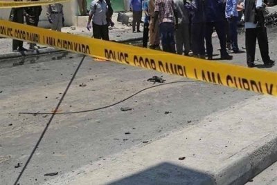 Lima orang maut dan 20 yang lain cedera apabila seorang pengebom berani mati meletupkan dirinya di dalam sebuah seminari di wilayah Khyber Pakhtunkhwa, barat laut Pakistan pada Jumaat.