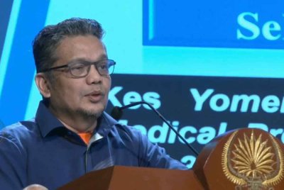 Zainul Rijal ketika program bahasa Kebangsaan sebagai Bahasa Mahkamah dan Ilmu anjuran DBP, pada Khamis.