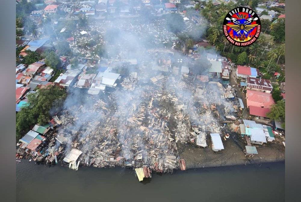 Kira-kira 80 rumah setinggan tidak dapat diselamatkan susulan api merebak dengan pantas.