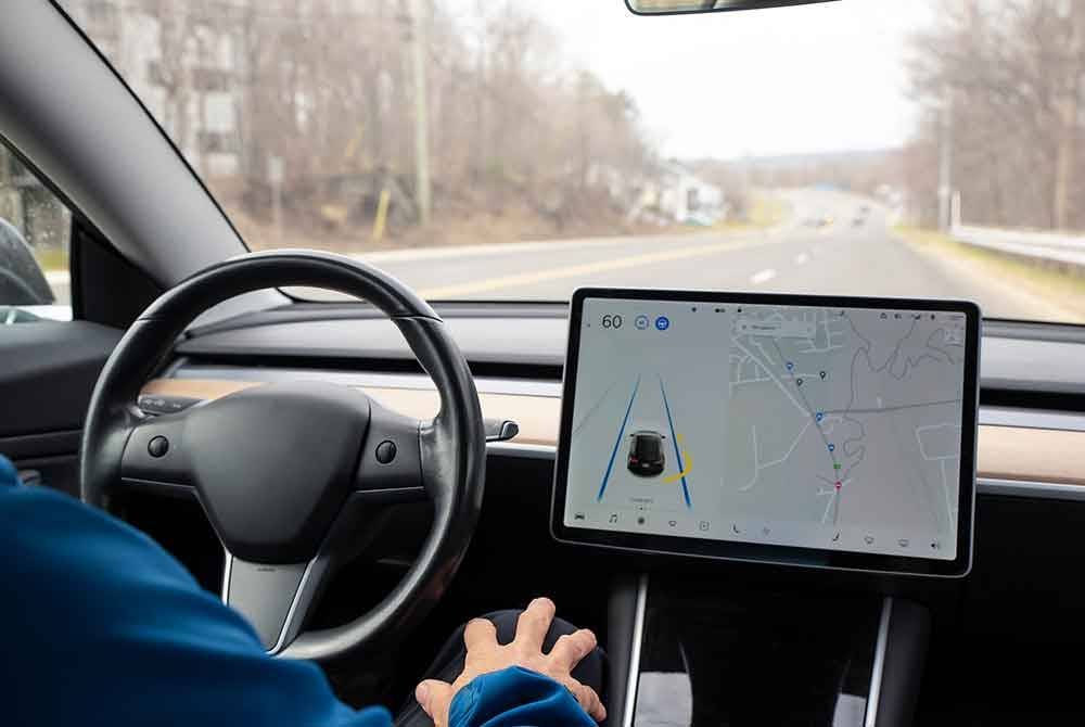 Switzerland kini membenarkan pengoperasian kenderaan tanpa pemandu di laluan yang diluluskan secara rasmi. Foto hiasan 123RF