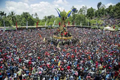 Suasana festival berkenaan yang diadakan pada 11 Februari 2018 lalu menarik ribuan pengunjung.