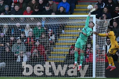 IFAB mengumumkan kelulusan peraturan baharu bagi menangani tindakan membuang masa oleh penjaga gol. Gambar hiasan