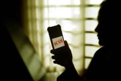 Mangsa terpedaya dengan iklan pinjaman wang di media sosial. Foto hiasan