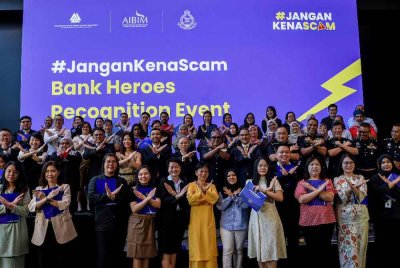 Negara mencatatkan sejumlah 35,368 kes penipuan tahun lepas dan mengakibatkan kerugian RM1.6 bilion, kata Pengarah Jabatan Siasatan Jenayah Komersial (JSJK) Bukit Aman, Datuk Seri Ramli Mohamed Yoosuf.