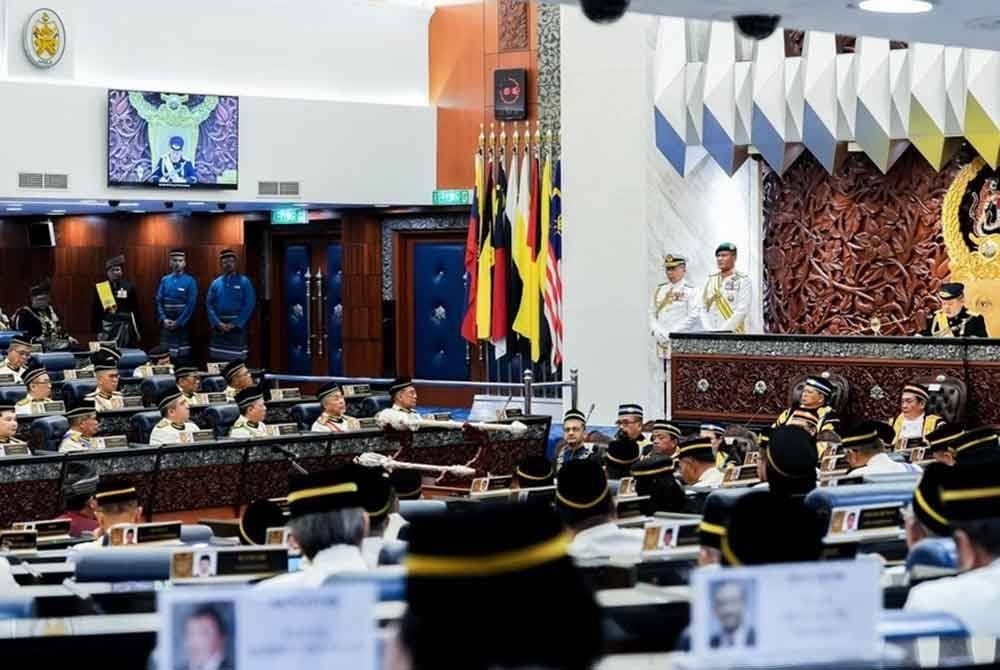 Ahli Parlimen diminta menyokong dan meluluskan Rang Undang-Undang (RUU) Perlembagaan (Pindaan) 2025 serta meneliti PSA bagi memastikan ketelusan serta pemerkasaan institusi Parlimen di negara ini.