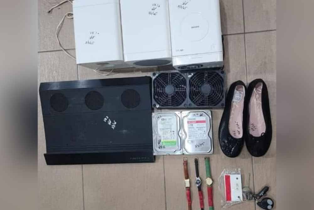 Barangan curi yang dirampas dalam penahanan tujuh suspek tersebut.