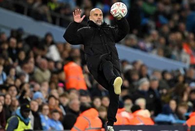 Guardiola akui tidak gembira dengan ciri-ciri bola yang digunakan dalam pertandingan Piala FA. Foto: Agensi