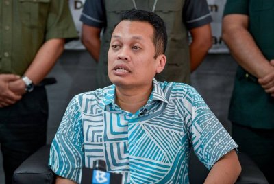 Nik Nazmi. Foto Bernama